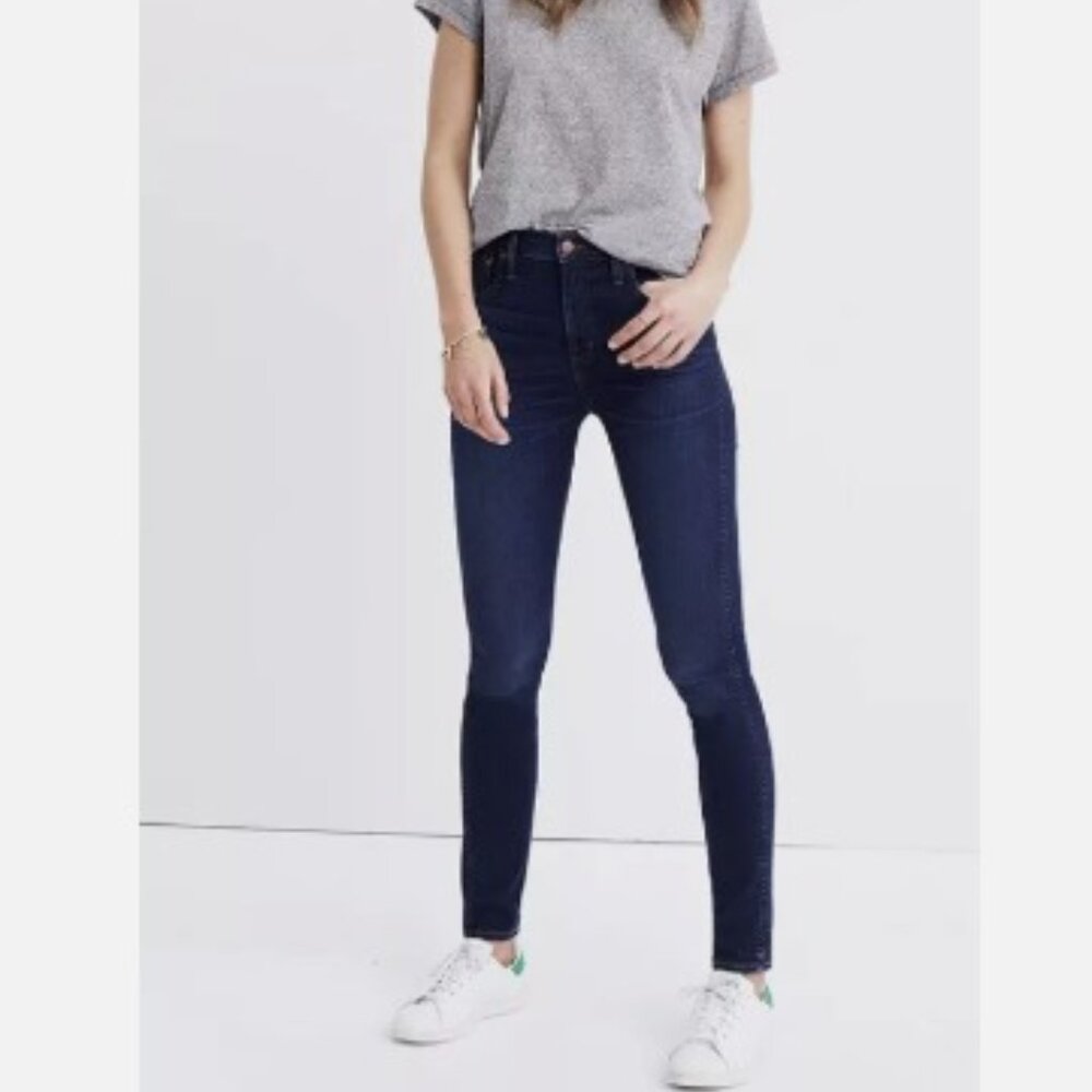 Madewell 10" High-Rise Skinny Jeans in Hayes Wash/Blue color Style F4684